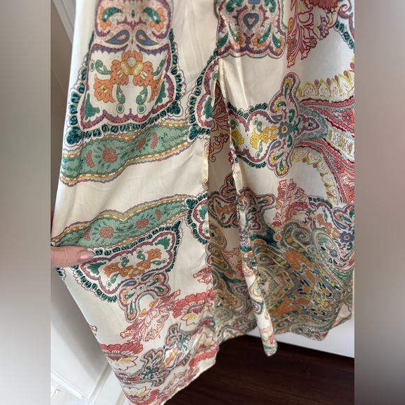 VICI Paisley Print Deep V Long Sleeve Silky Boho Maxi Dress Size XS - Picture 9 of 10
